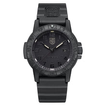 Cargar imagen en el visor de la galería, RELOJ PARA HOMBRE LUMINOX LEATHERBACK XS.0321.BO.L - NEGRO