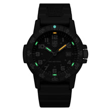 Cargar imagen en el visor de la galería, RELOJ PARA HOMBRE LUMINOX LEATHERBACK XS.0321.BO.L - NEGRO