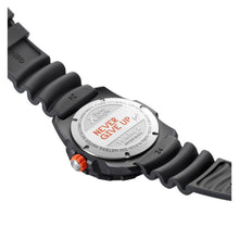Cargar imagen en el visor de la galería, RELOJ DEPORTIVO PARA HOMBRE LUMINOX BEAR GRYLLS XB.3723 - NEGRO