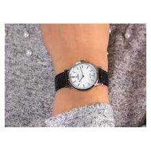 Cargar imagen en el visor de la galería, RELOJ CLÁSICO PARA MUJER FESTINA SWISS MADE F20013/1 - NEGRO
