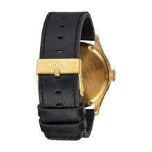Cargar imagen en el visor de la galería, RELOJ CLÁSICO PARA HOMBRE NIXON SENTRY LEATHER A105-513 - NEGRO