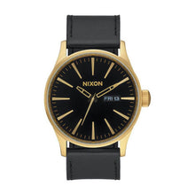 Cargar imagen en el visor de la galería, RELOJ CLÁSICO PARA HOMBRE NIXON SENTRY LEATHER A105-513 - NEGRO