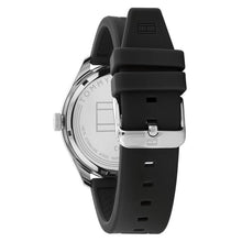 Cargar imagen en el visor de la galería, RELOJ DEPORTIVO PARA HOMBRE TOMMY HILFIGER TMY1791886 - NEGRO