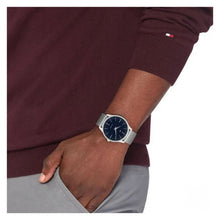 Cargar imagen en el visor de la galería, RELOJ PARA HOMBRE TOMMY HILFIGER TMY1710468 - PLATEADO