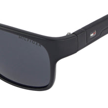 Cargar imagen en el visor de la galería, LENTES DE SOL PARA HOMBRE TOMMY HILFIGER X62002 OUTLOOK
