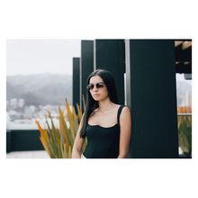 Cargar imagen en el visor de la galería, LENTES TOMMY HILFIGER OUTLOOK X67072
