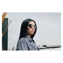 Cargar imagen en el visor de la galería, LENTES TOMMY HILFIGER OUTLOOK X67073
