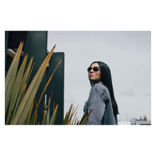 Cargar imagen en el visor de la galería, LENTES TOMMY HILFIGER OUTLOOK X67073
