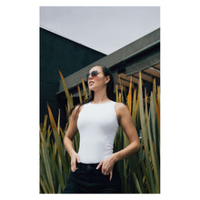 Cargar imagen en el visor de la galería, LENTES DE SOL TOMMY HILFIGER OUTLOOK X60038
