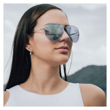 Cargar imagen en el visor de la galería, LENTES DE SOL TOMMY HILFIGER OUTLOOK X60039
