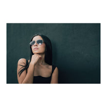 Cargar imagen en el visor de la galería, GAFAS DE SOL TOMMY HILFIGER OULOOK RUMI PARA MUJER
