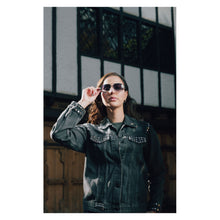 Cargar imagen en el visor de la galería, GAFAS DE SOL STEVE MADDEN OUTLOOK X17022
