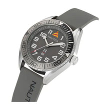 Cargar imagen en el visor de la galería, RELOJ DEPORTIVO PARA HOMBRE NAUTICA FINN WORLD NAPFWF202 - GRIS
