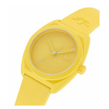 Cargar imagen en el visor de la galería, RELOJ DEPORTIVO PARA UNISEXO ADIDAS PROJECT THREE AOST24054 - AMARILLO
