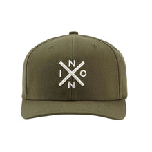 Cargar imagen en el visor de la galería, GORRA NIXON HOMBRE VERDE TALLA 24
