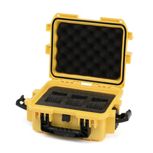 Cargar imagen en el visor de la galería, DIVE CASE - 3 SLOT LIGHT YELLOW
