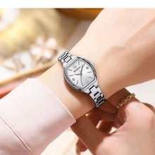 Cargar imagen en el visor de la galería, RELOJ  PARA MUJER CURREN 9112 KREE4601 - PLATEADO
