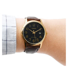 Cargar imagen en el visor de la galería, RELOJ CLÁSICO PARA HOMBRE CASIO  MTPV002GL_1B - MARRÓN
