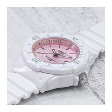 Cargar imagen en el visor de la galería, RELOJ DEPORTIVO PARA MUJER CASIO  LRW-200H-4E3V - BLANCO
