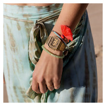 Cargar imagen en el visor de la galería, RELOJ  PARA MUJER CASIO RETRO B640WGG9DF - DORADO
