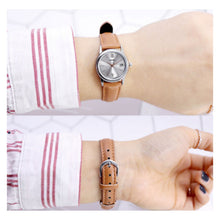 Cargar imagen en el visor de la galería, RELOJ CLÁSICO PARA MUJER CASIO  LTP-V002L-7B3UDF - CAFÉ
