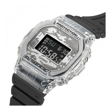 Cargar imagen en el visor de la galería, RELOJ DEPORTIVO PARA HOMBRE G-SHOCK 5600 DW-5600SKC-1DR - NEGRO
