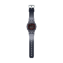 Cargar imagen en el visor de la galería, RELOJ DEPORTIVO PARA HOMBRE G-SHOCK 5600 DWB5600G-1DR - NEGRO
