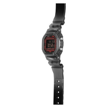 Cargar imagen en el visor de la galería, RELOJ DEPORTIVO PARA HOMBRE G-SHOCK 5600 DWB5600G-1DR - NEGRO
