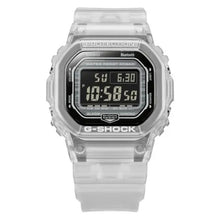 Cargar imagen en el visor de la galería, RELOJ DEPORTIVO PARA HOMBRE CASIO G-SHOCK DWB5600G-7DR - TRANSPARENTE
