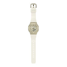 Cargar imagen en el visor de la galería, RELOJ DEPORTIVO PARA MUJER CASIO G-SHOCK GM-S2140GEM-9ADR - BLANCO
