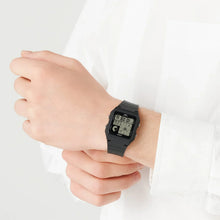 Cargar imagen en el visor de la galería, RELOJ DEPORTIVO PARA UNISEXO CASIO LF-20W-1A LF-20W-1ADF - NEGRO
