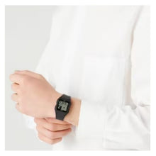 Cargar imagen en el visor de la galería, RELOJ DEPORTIVO PARA UNISEXO CASIO LF-20W-1A LF-20W-1A - NEGRO
