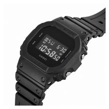 Cargar imagen en el visor de la galería, RELOJ DEPORTIVO PARA HOMBRE G-SHOCK SERIE 5600 DW-5600UBB-1DR - NEGRO

