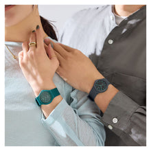 Cargar imagen en el visor de la galería, RELOJ DEPORTIVO PARA UNISEXO CASIO CORE MENS MQ-24B-8BDF - GRIS
