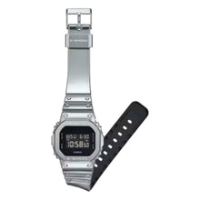 Cargar imagen en el visor de la galería, RELOJ  PARA MUJER CASIO GM-5600YM GM-5600YM-8A8DR - PLATEADO
