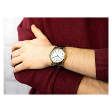 Cargar imagen en el visor de la galería, RELOJ CLÁSICO PARA HOMBRE Q&amp;Q C00A C00A-007PY - NEGRO
