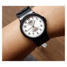 Cargar imagen en el visor de la galería, RELOJ DEPORTIVO PARA HOMBRE CASIO  MQ24-7B3LDF - NEGRO
