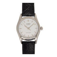 Cargar imagen en el visor de la galería, RELOJ CLÁSICO PARA MUJER CASIO  LTP_1094E_7AR - NEGRO
