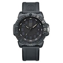 Cargar imagen en el visor de la galería, RELOJ DEPORTIVO PARA HOMBRE LUMINOX NAVY XS.3051.GO.NSF - NEGRO
