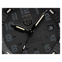 Cargar imagen en el visor de la galería, RELOJ DEPORTIVO PARA HOMBRE LUMINOX NAVY XS.3051.GO.NSF - NEGRO
