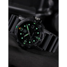 Cargar imagen en el visor de la galería, RELOJ  PARA HOMBRE LUMINOX SEA BASS X2.2001 - GRIS
