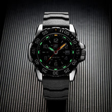 Cargar imagen en el visor de la galería, RELOJ  PARA HOMBRE LUMINOX NAVY SEAL XS.3251.CB - NEGRO
