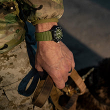 Cargar imagen en el visor de la galería, RELOJ DEPORTIVO PARA HOMBRE LUMINOX EVO NAVY SEAL XS.3013.EVO.S - VERDE

