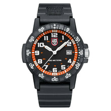 Cargar imagen en el visor de la galería, RELOJ DEPORTIVO PARA HOMBRE LUMINOX LEATHERBACK XS.0329.1 - NEGRO
