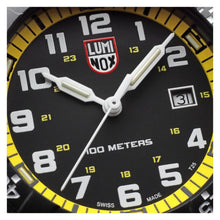 Cargar imagen en el visor de la galería, RELOJ DEPORTIVO PARA HOMBRE LUMINOX LEATHERBACK XS.0325 - NEGRO

