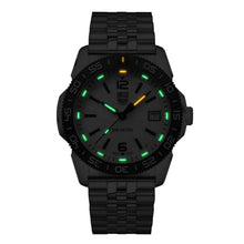 Cargar imagen en el visor de la galería, RELOJ  PARA MUJER LUMINOX NAVY SEAL XS.3126M.1 - PLATEADO
