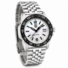 Cargar imagen en el visor de la galería, RELOJ  PARA MUJER LUMINOX NAVY SEAL XS.3126M.1 - PLATEADO

