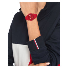 Cargar imagen en el visor de la galería, RELOJ DEPORTIVO PARA MUJER TOMMY HILFIGER  1782689 - ROJO
