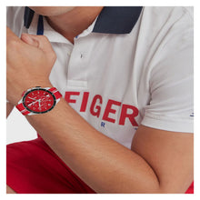 Cargar imagen en el visor de la galería, RELOJ DEPORTIVO PARA HOMBRE TOMMY HILFIGER BANK 1792170 - ROJO

