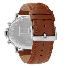 Cargar imagen en el visor de la galería, RELOJ CLÁSICO PARA HOMBRE TOMMY HILFIGER TYSON 1710703 - MARRÓN
